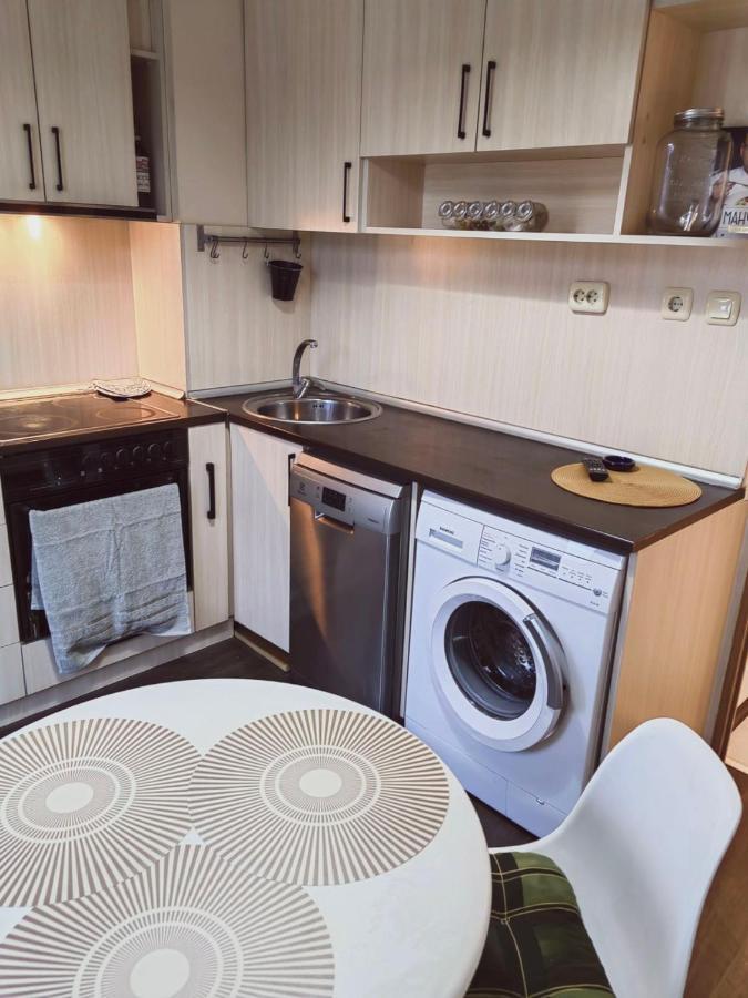 Alexander Apartments キュステンディル エクステリア 写真