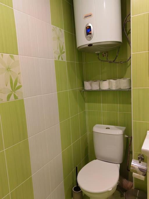 Alexander Apartments キュステンディル エクステリア 写真